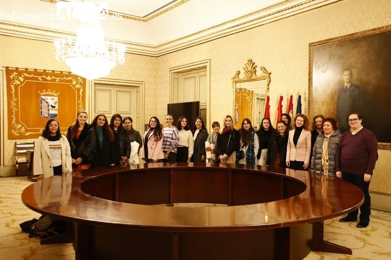 Recepción en el Ayuntamiento a los alumnos del Máster Universitario en Estudios de Género. 