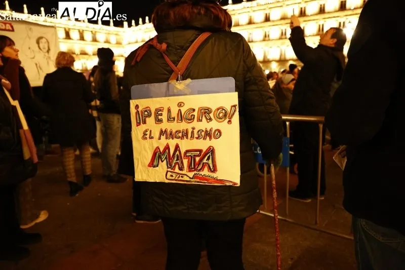 Manifestación en Salamanca en el Día de la Eliminación de la Violencia contra las Mujeres. Fotos: David Sañudo