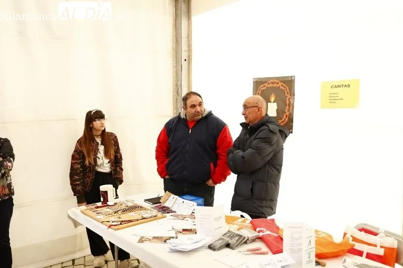 Feria de Asociaciones y colectivos vecinales. Fotos: David Sañudo