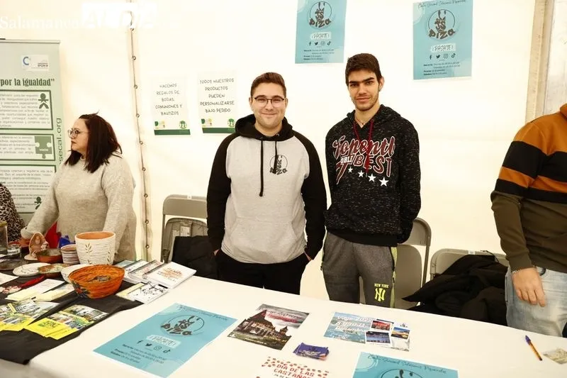 Feria de Asociaciones y colectivos vecinales. Fotos: David Sañudo