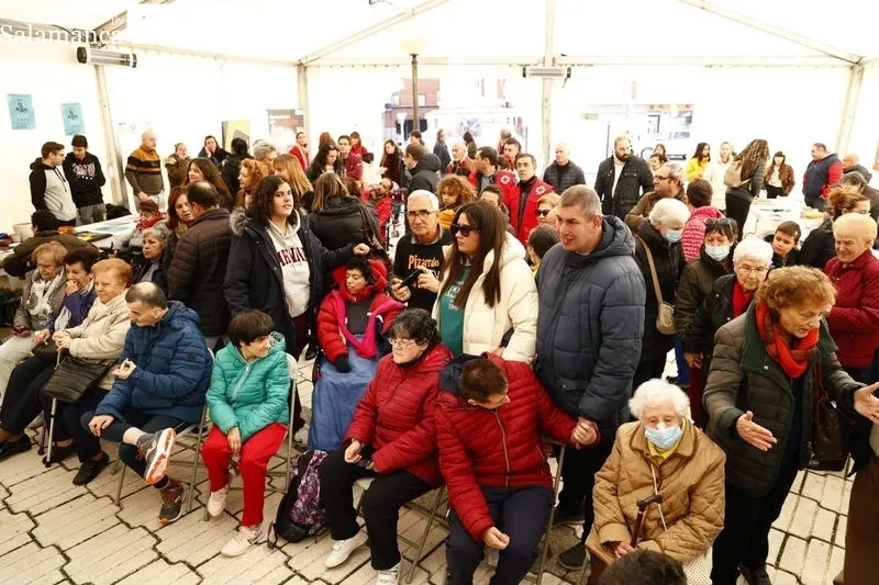 Feria de Asociaciones y colectivos vecinales. Fotos: David Sañudo
