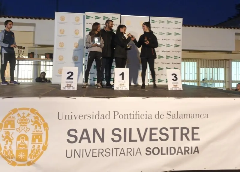 Foto 3 - Ruth Vicente Regatos vuelve a subir al podio en la San Silvestre Universitaria Solidaria