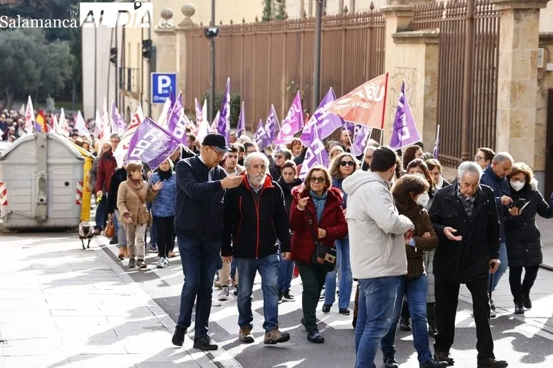 Manifestación en Salamanca en defensa de la democracia. Fotos: David Sañudo