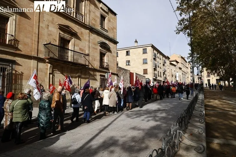 Manifestación en Salamanca en defensa de la democracia. Fotos: David Sañudo