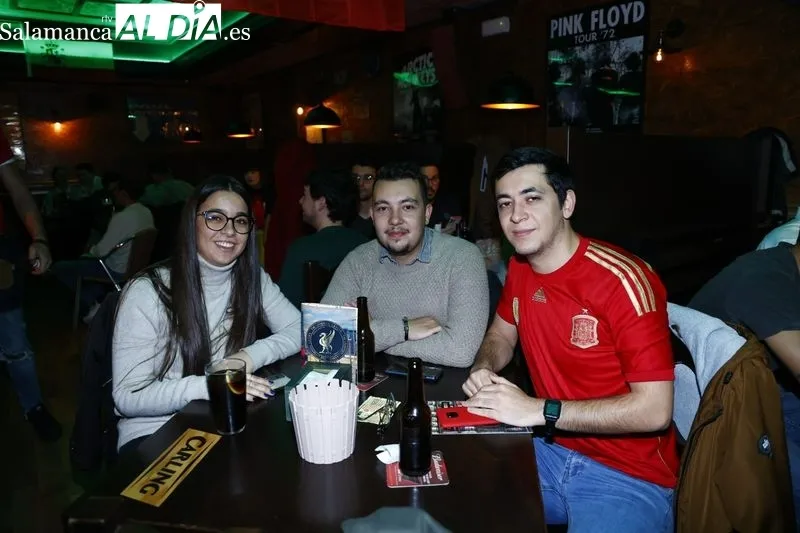 Galería de imágenes de los salmantinos viendo el España - Alemania / Fotos: David Sañudo