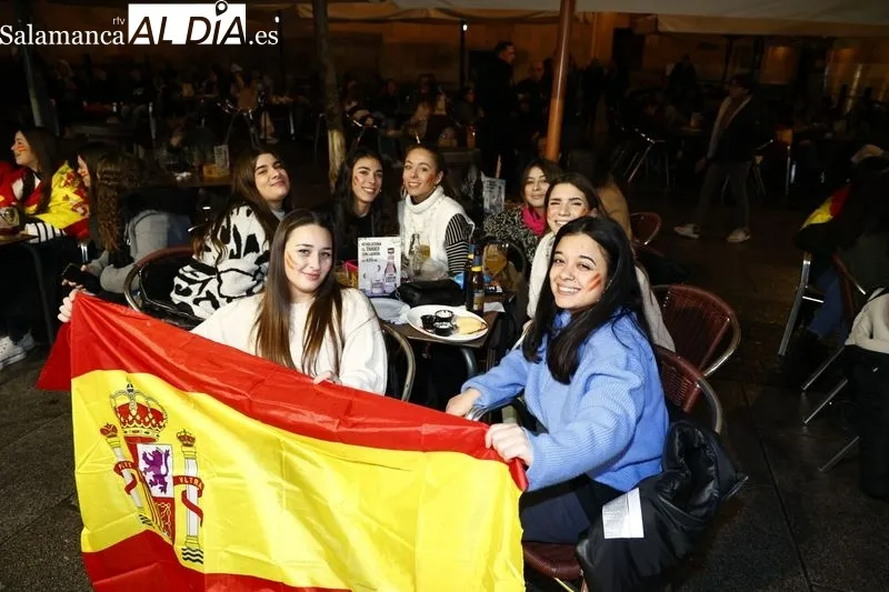 Galería de imágenes de los salmantinos viendo el España - Alemania / Fotos: David Sañudo