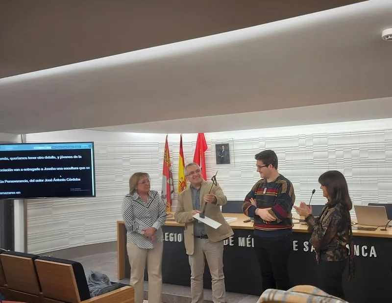 Acto de ASPAS Salamanca en agradecimiento a la labor de José Manuel Gorospe Arocena 