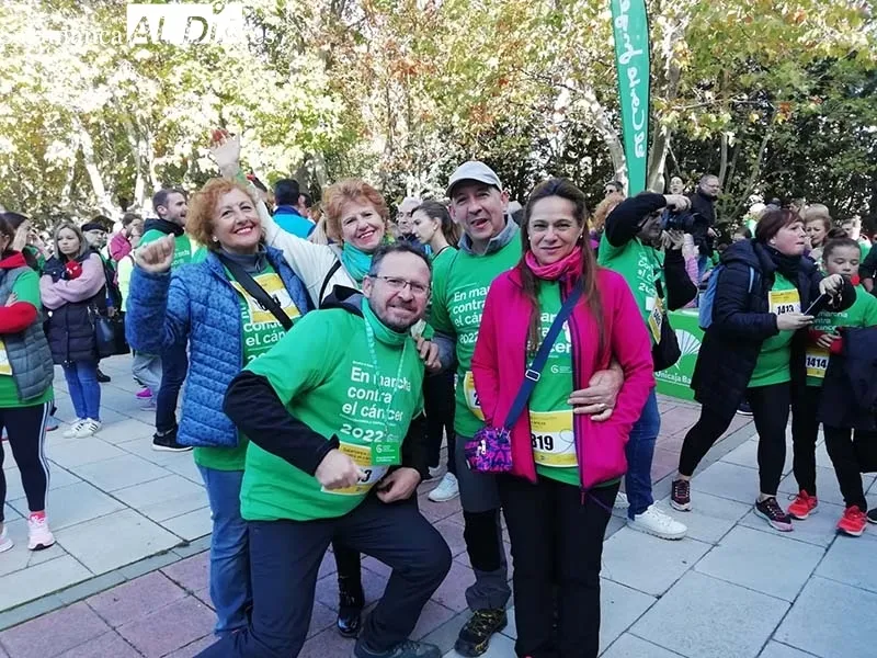 Foto 3 - Presencia bejarana en la marcha contra el c&aacute;ncer de Salamanca