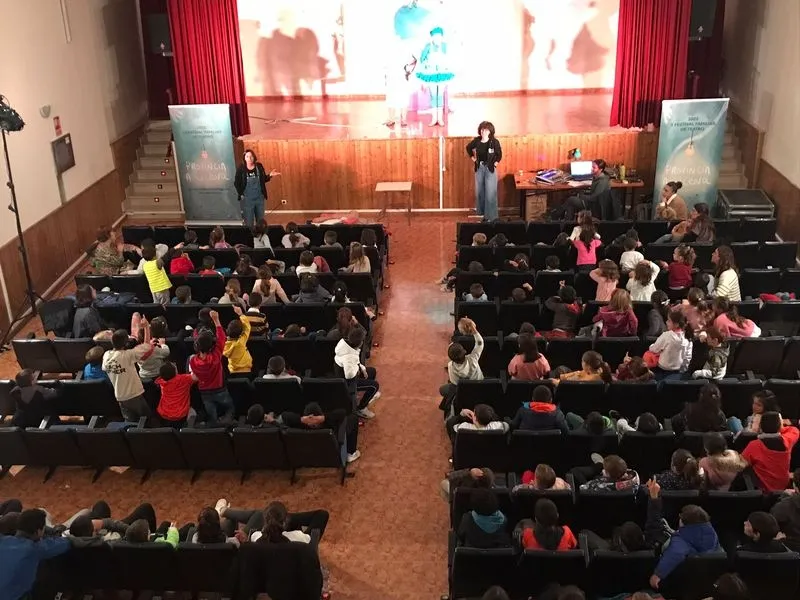 Función en el Centro Cultural de Lumbrales para los alumnos del CEIP Liminares