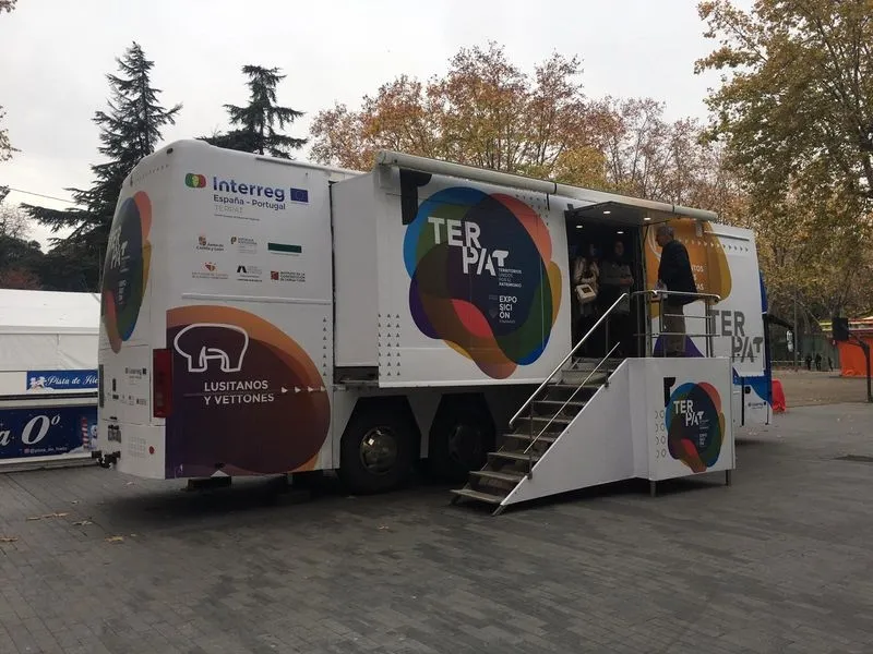Autobús TERPAT. 