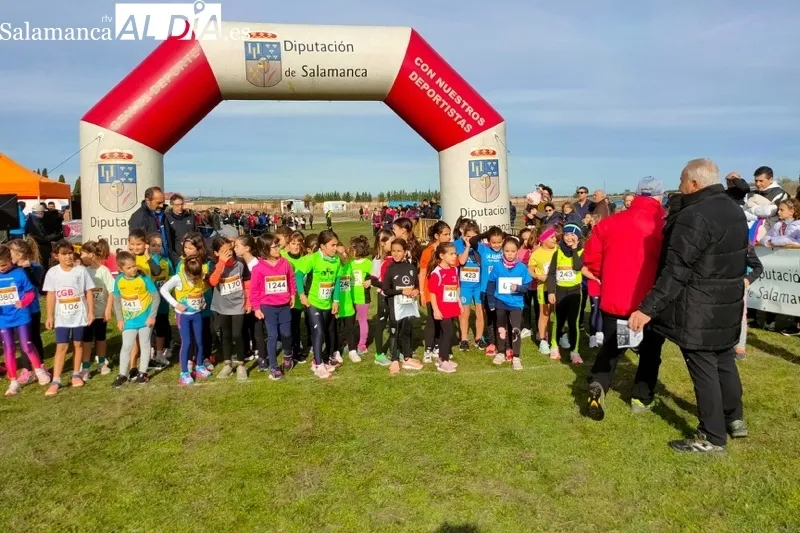 El Prsdohorno de Peñaranda acogía una nueva ediciòn de los Juegos Escolares Campo a Través y el III Cross Popular Ciudad de Peñaranda