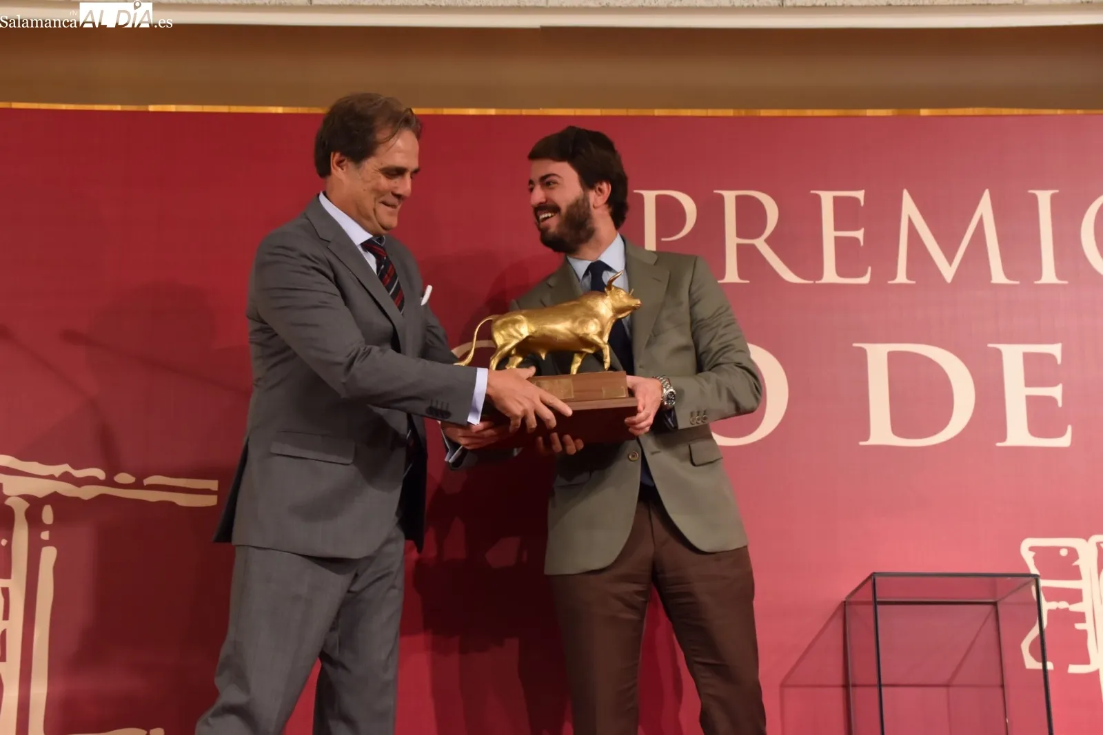 Entrega del premio ‘Toro de Oro’ en su XLVI edición en el salón de actos de la Delegación Territorial de la Junta en Salamanca. Fotos: Vanesa Martins