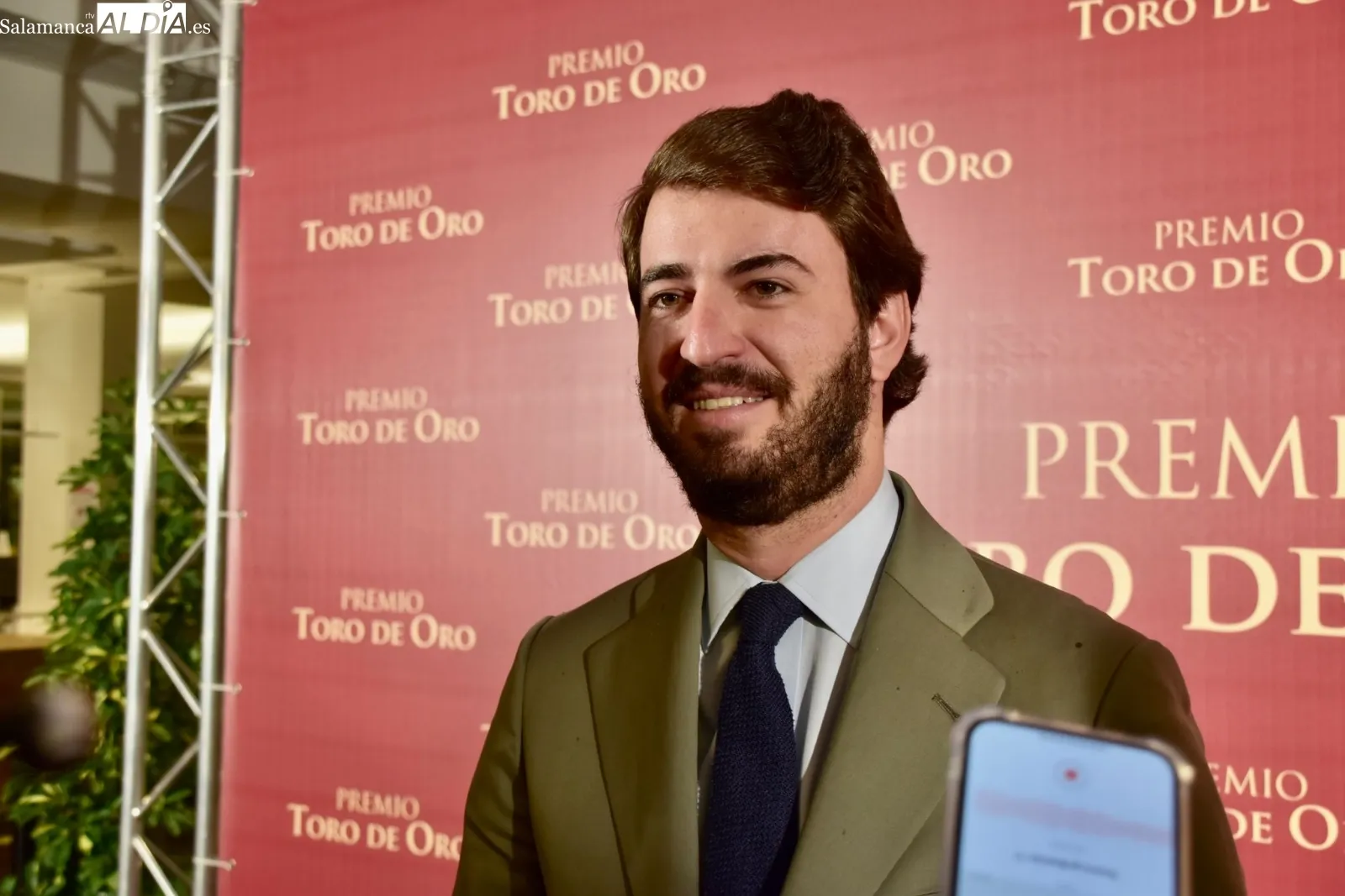 Entrega del premio ‘Toro de Oro’ en su XLVI edición en el salón de actos de la Delegación Territorial de la Junta en Salamanca. Fotos: Vanesa Martins