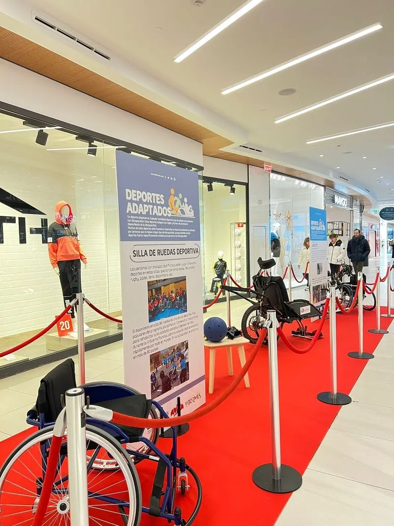 'El deporte somos todos', con la Fundación Aviva y el Centro Comercial El Tormes. 