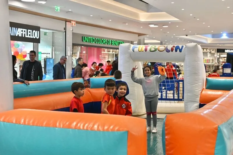 'El deporte somos todos', con la Fundación Aviva y el Centro Comercial El Tormes. 