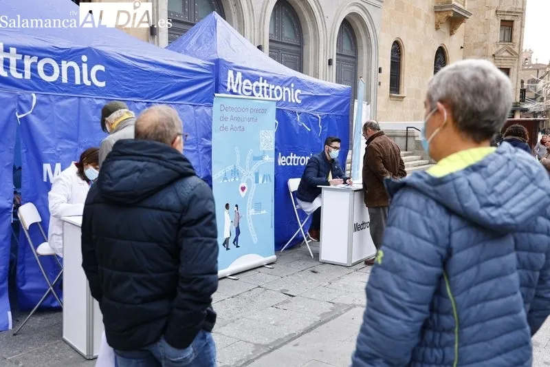 Campaña para la detección de aneurisma de aorta, en la plaza de los Bandos. Foto de David Sañudo