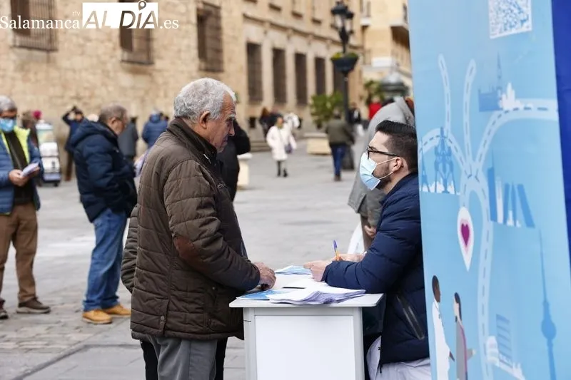Campaña para la detección de aneurisma de aorta, en la plaza de los Bandos. Foto de David Sañudo