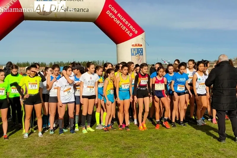 El Prsdohorno de Peñaranda acogía una nueva ediciòn de los Juegos Escolares Campo a Través y el III Cross Popular Ciudad de Peñaranda