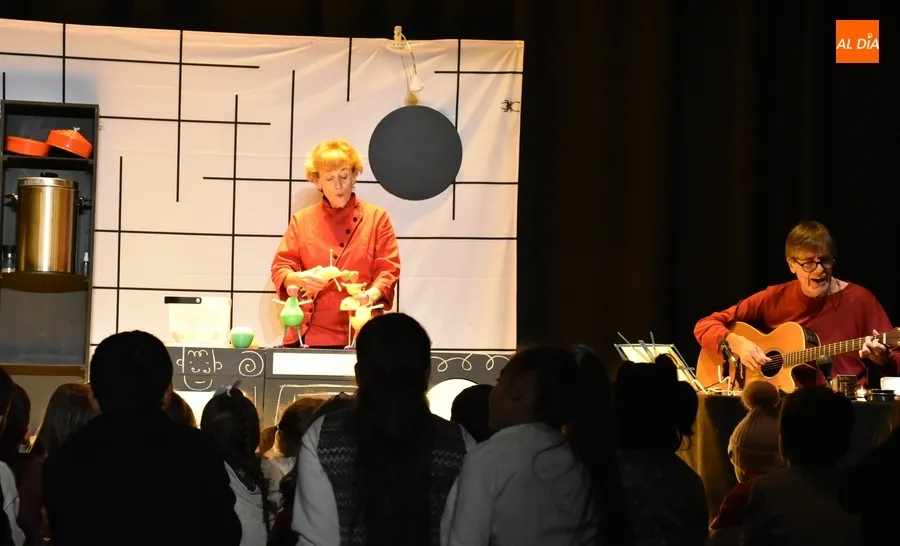 Foto 11 - Los alumnos de Infantil se adentran en &lsquo;La cocina&rsquo; de Teloncillo Teatro