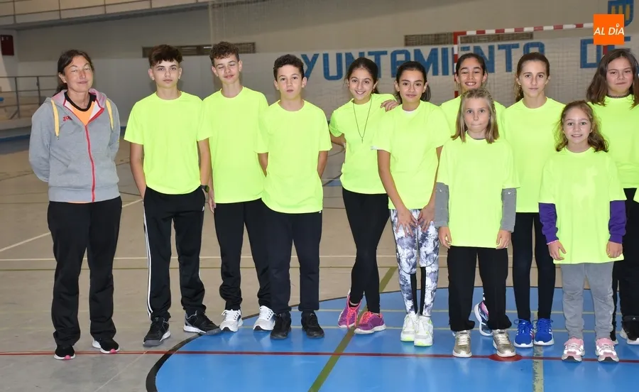 Foto 11 - Unos 40 chavales asisten esta temporada a la Escuela Municipal de Atletismo