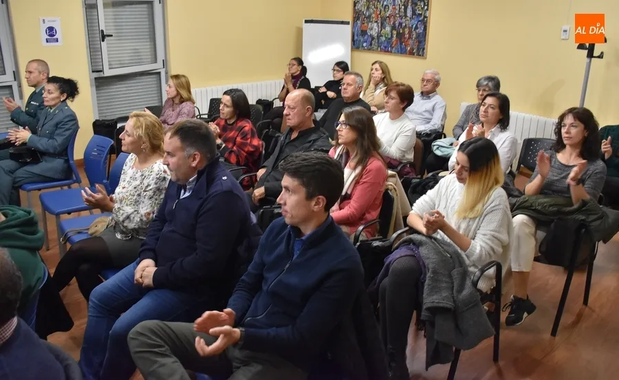 Foto 6 - Ampli conmemora sus 20 a&ntilde;os de lucha por los derechos de las mujeres