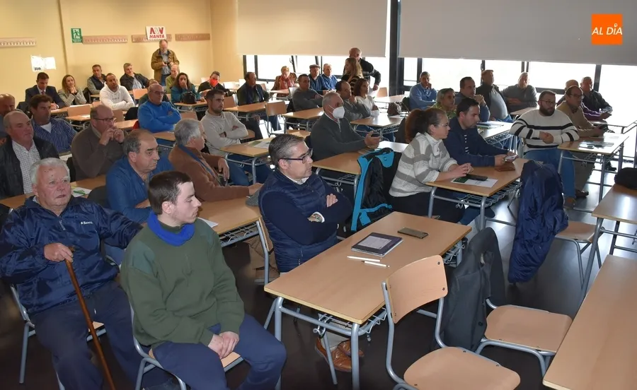 Foto 10 - Alt&iacute;simo inter&eacute;s por la nueva PAC y la situaci&oacute;n generada por la lengua azul