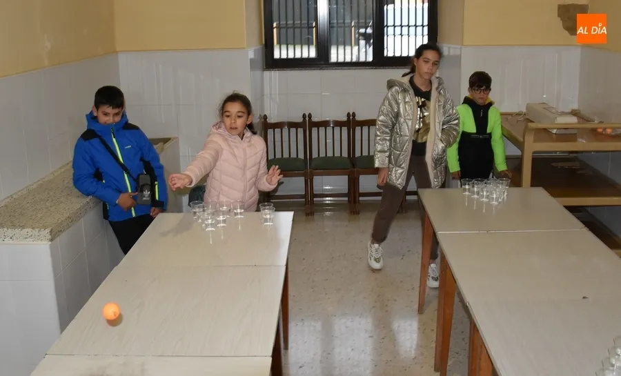 Foto 8 - Una treintena de chavales toma parte en la gymkana en honor a San Cayetano