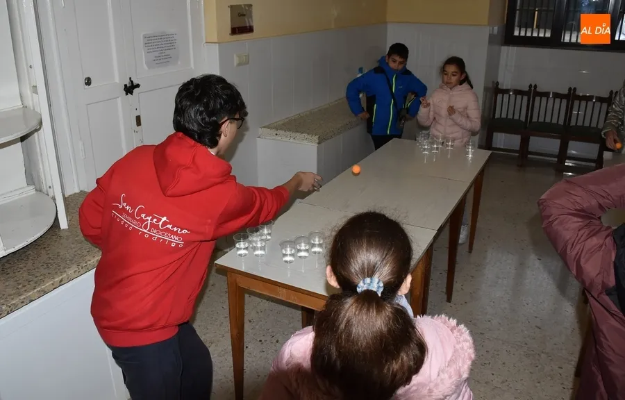 Foto 10 - Una treintena de chavales toma parte en la gymkana en honor a San Cayetano
