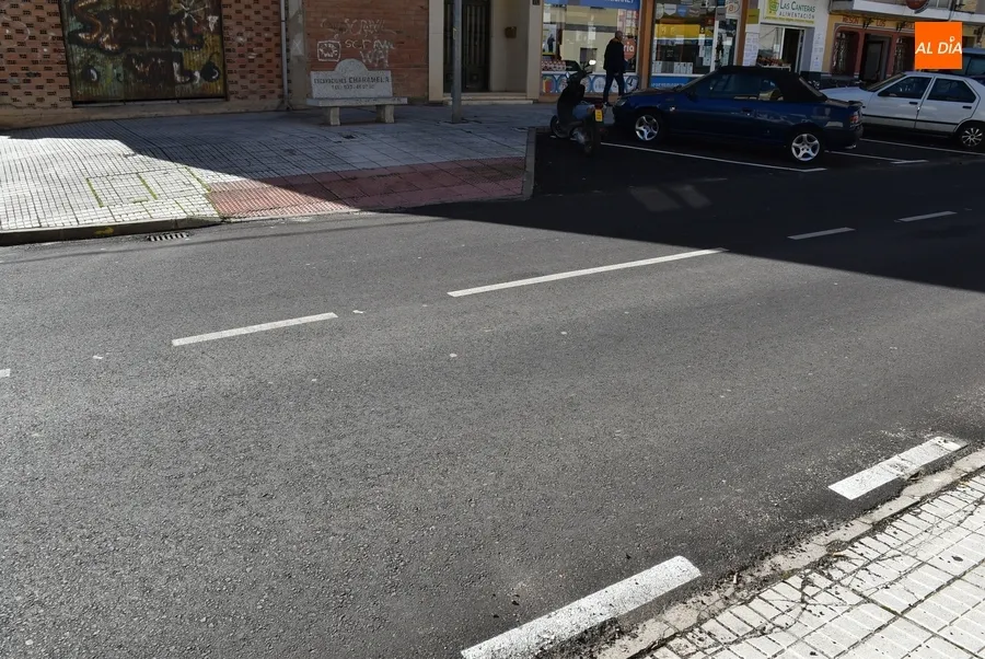 Foto 3 - Reclaman el retorno de un paso de cebra suprimido con el reasfaltado de Conde de Fox&aacute;