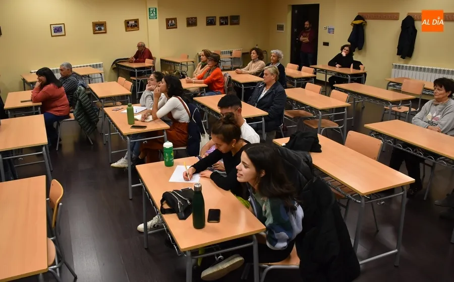 Foto 3 - Completado con una visi&oacute;n te&oacute;rica el novedoso ciclo &lsquo;Mujer rural y cine&rsquo;