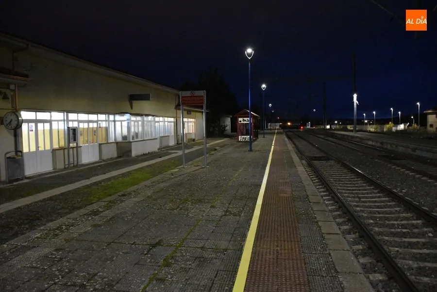 Foto 3 - Reabre el edificio de la Estaci&oacute;n de Tren en el marco del &lsquo;Programa Estaci&oacute;n Abierta de ADIF&rsquo;