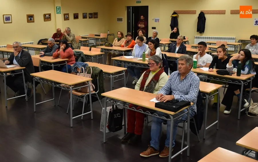 Foto 9 - Completado con una visi&oacute;n te&oacute;rica el novedoso ciclo &lsquo;Mujer rural y cine&rsquo;