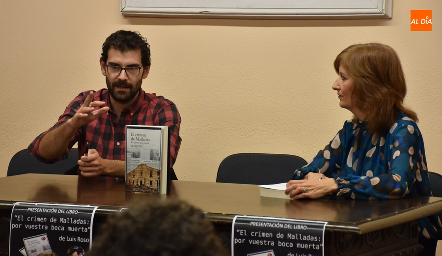 Foto 4 - Luis Roso da a conocer en Miróbriga su libro sobre el crimen de Malladas de Moraleja