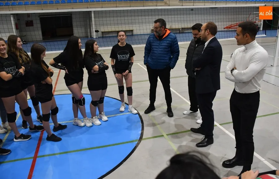 Foto 5 - 42 chicas copan la Escuela de Voleibol de Ciudad Rodrigo