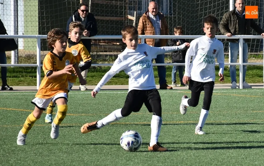 Foto 6 - #M | 26-27 NOV | El Cadete B del III Columnas se reencuentra con la victoria ante Alhambra