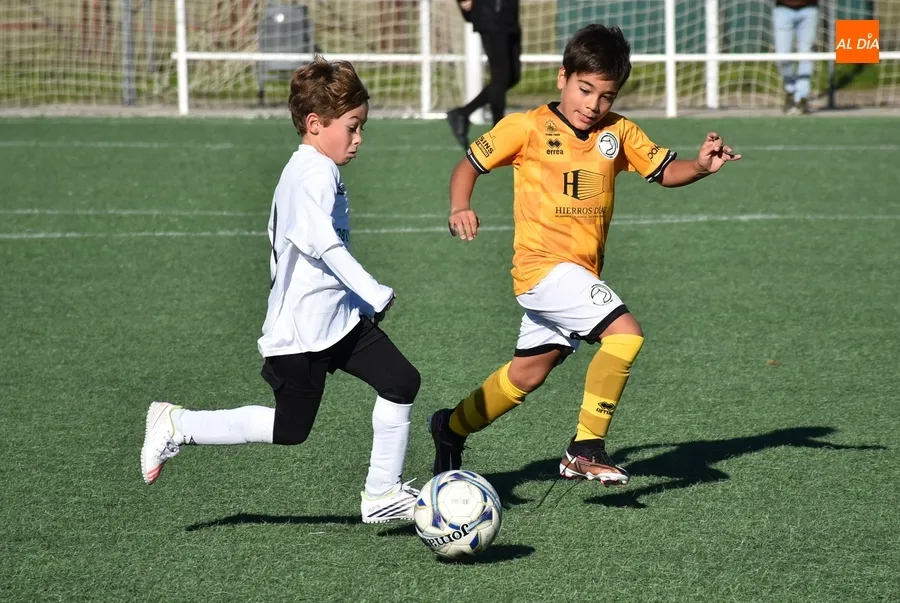Foto 7 - #M | 26-27 NOV | El Cadete B del III Columnas se reencuentra con la victoria ante Alhambra