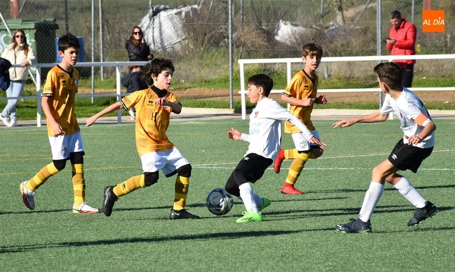 Foto 11 - #M | 26-27 NOV | El Cadete B del III Columnas se reencuentra con la victoria ante Alhambra