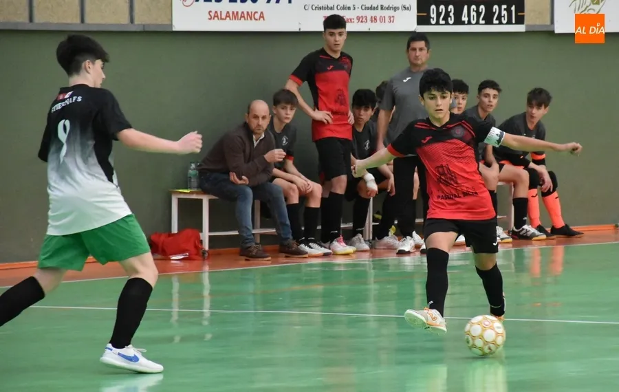 Foto 7 - Amplia goleada del III Cadete para estrenar su casillero de victorias