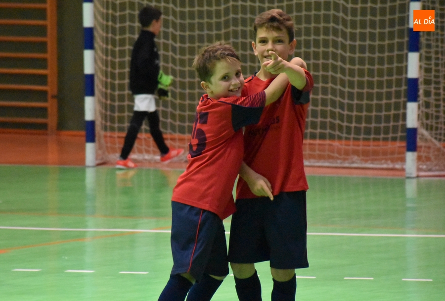 El III Benjam&iacute;n A se coloca col&iacute;der tras un vibrante final ante el Futsal Castellanos