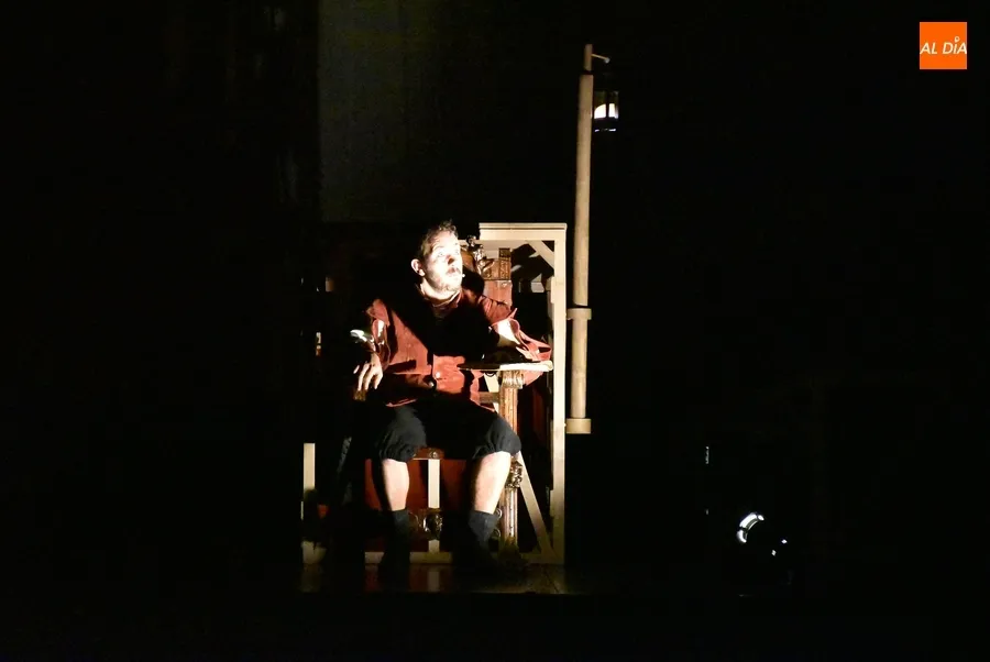 Foto 3 - Mir&oacute;briga viaja otra vez al Nuevo Mundo con Teatro de Poniente