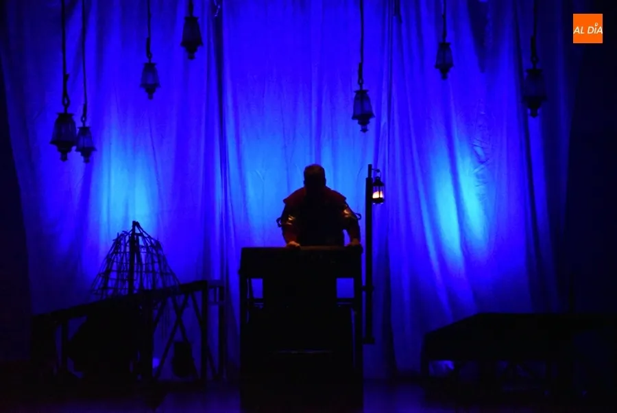 Foto 4 - Mir&oacute;briga viaja otra vez al Nuevo Mundo con Teatro de Poniente