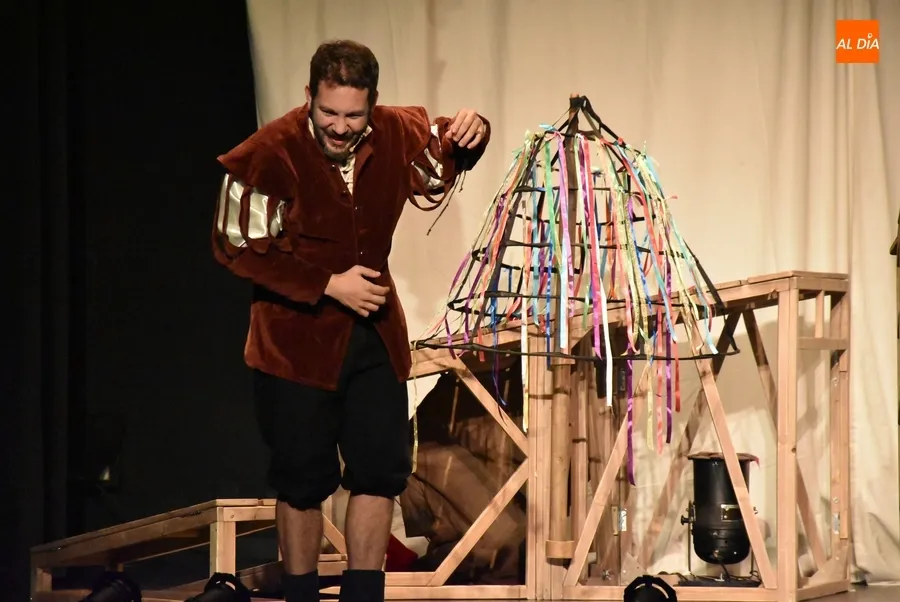 Foto 7 - Mir&oacute;briga viaja otra vez al Nuevo Mundo con Teatro de Poniente