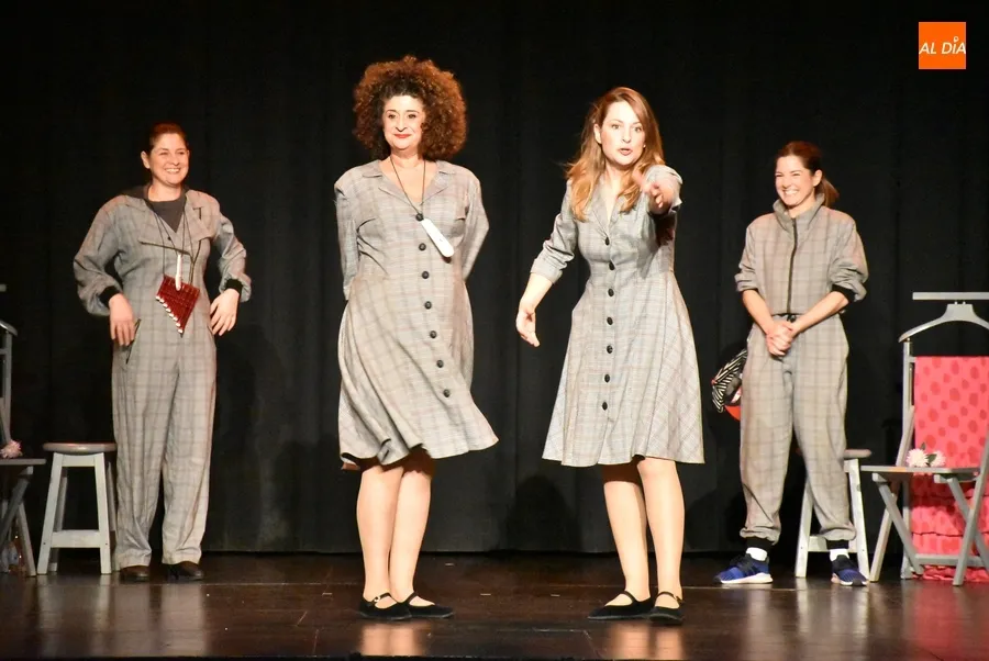 Foto 11 - Entrad&oacute;n en el Teatro Nuevo para disfrutar una vez m&aacute;s con &lsquo;Las Ni&ntilde;as de C&aacute;diz&rsquo;
