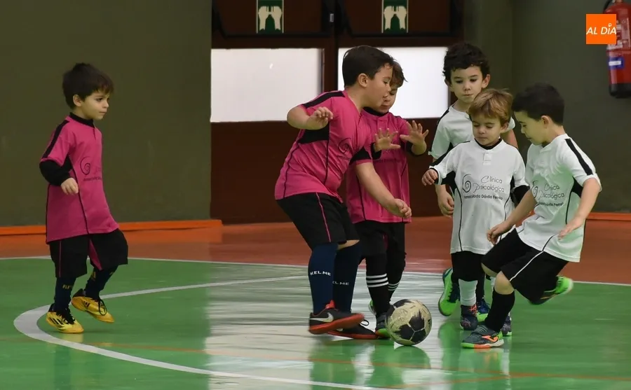 Foto 3 - Arranca la gran fiesta del f&uacute;tbol sala de los m&aacute;s peque&ntilde;os