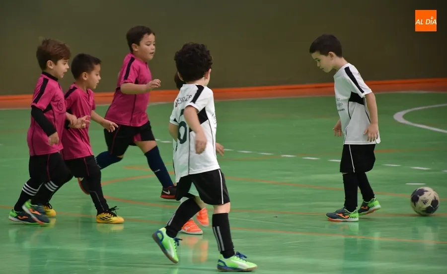 Foto 10 - Arranca la gran fiesta del f&uacute;tbol sala de los m&aacute;s peque&ntilde;os