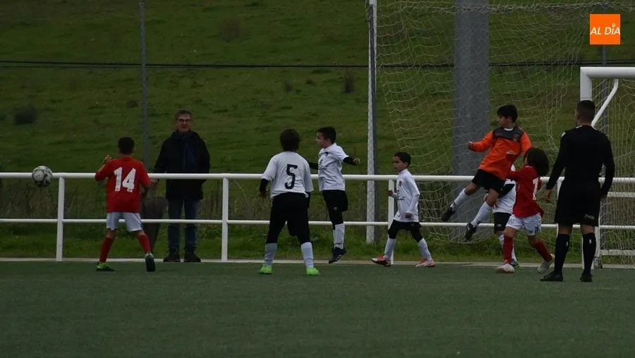 Foto 7 - Doble goleada en sesi&oacute;n simult&aacute;nea de los dos equipos m&aacute;s peque&ntilde;os del Ciudad Rodrigo