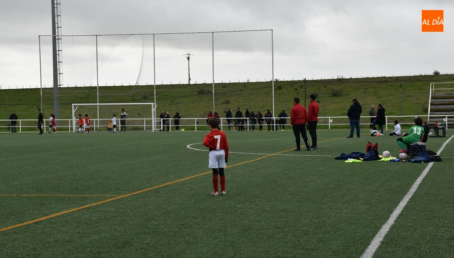 Foto 6 - Doble goleada en sesión simultánea de los dos equipos más pequeños del Ciudad Rodrigo