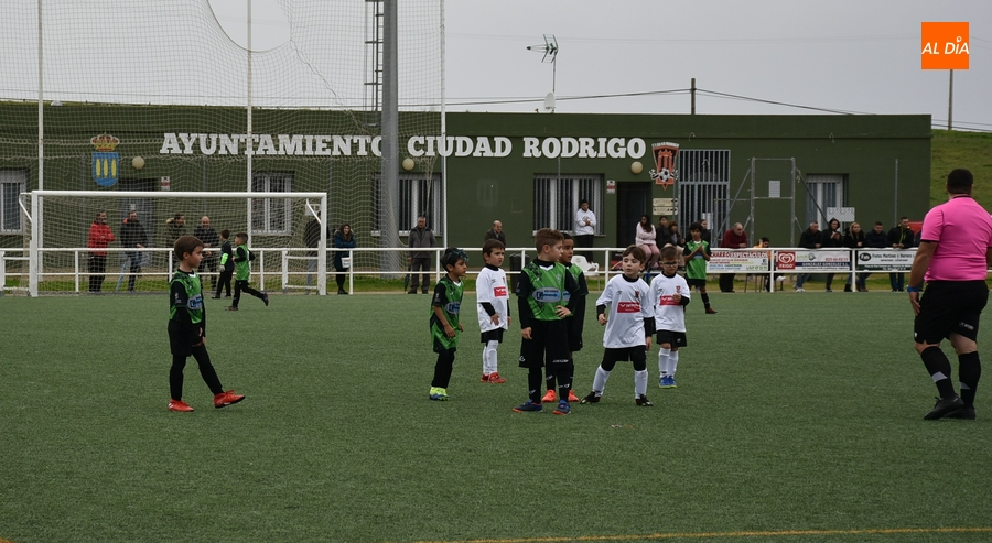 Foto 4 - Doble goleada en sesión simultánea de los dos equipos más pequeños del Ciudad Rodrigo