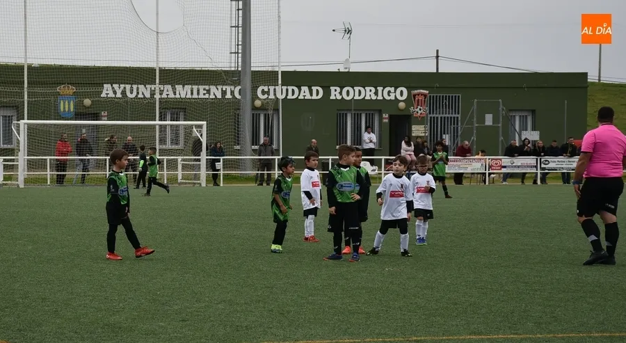Foto 4 - Doble goleada en sesi&oacute;n simult&aacute;nea de los dos equipos m&aacute;s peque&ntilde;os del Ciudad Rodrigo