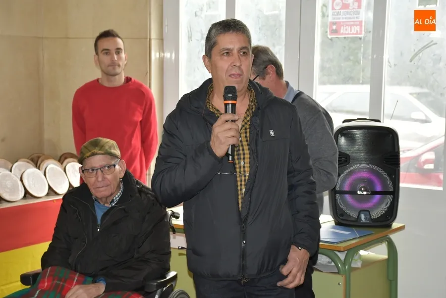 Foto 2 - La Asociaci&oacute;n Ornitol&oacute;gica entrega los premios de su Concurso con homenaje incluido a uno de sus fundadores